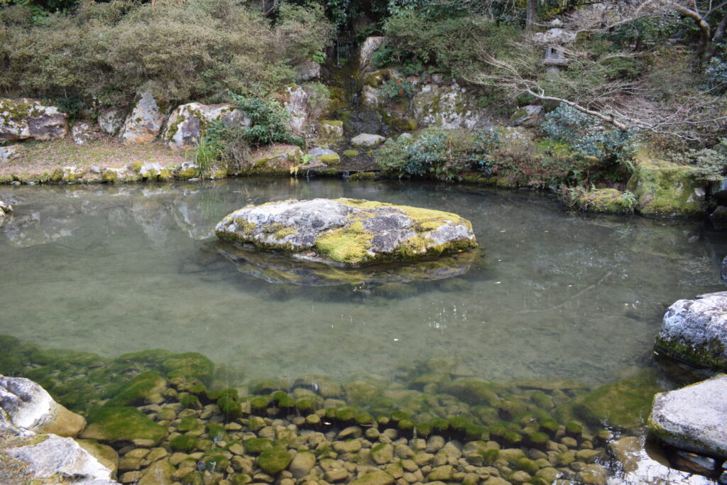 青蓮院門跡　相阿弥の庭　龍心池